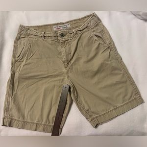 American Eagle - Khaki shorts - Classic fit